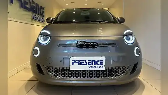 Foto de um fiat 500e