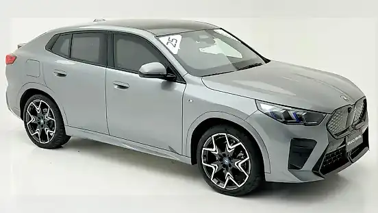 Foto de um bmw ix2