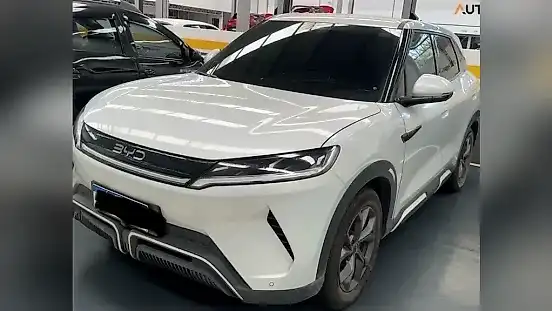 Foto de um byd yuan pro