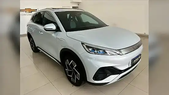 Foto de um byd yuan plus