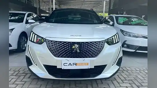 Foto de um peugeot e-2008