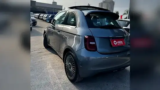Foto de um fiat 500e