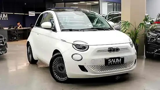 Foto de um fiat 500e