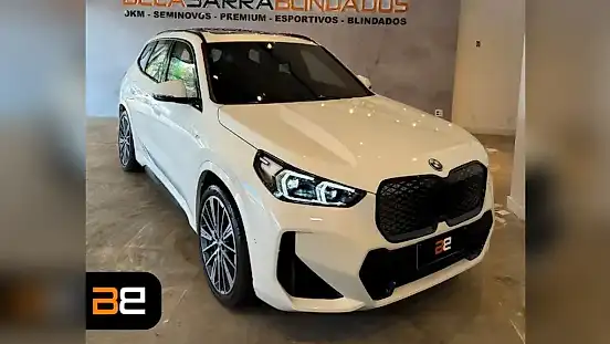 Foto de um bmw ix1