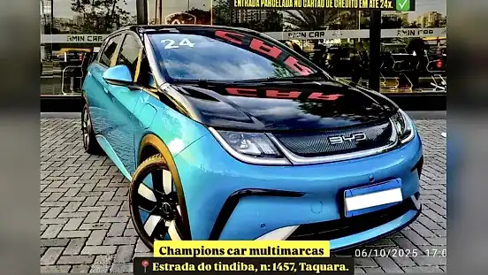 Foto de um byd dolphin plus
