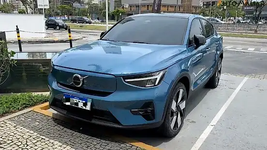 Foto de um volvo c40 recharge