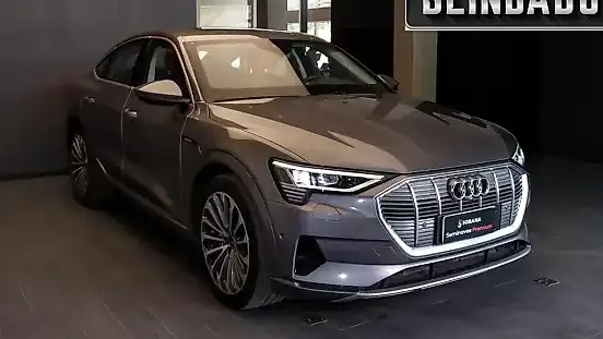 Foto de um audi e-tron sportback