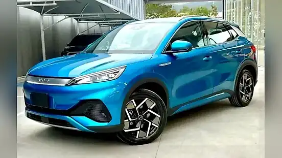 Foto de um byd yuan plus