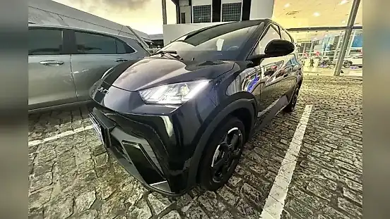 Foto de um byd dolphin mini