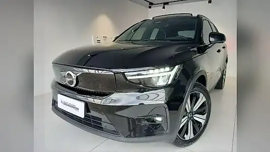 Foto de um volvo xc40 recharge