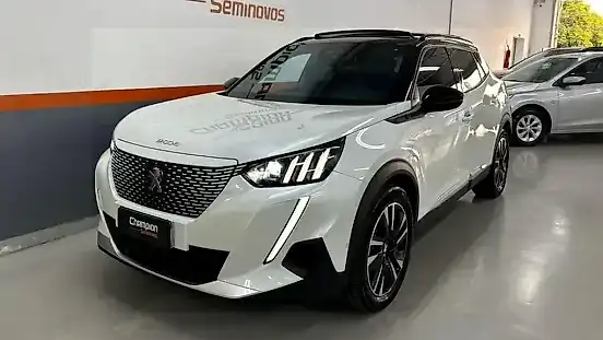 Foto de um peugeot e-2008