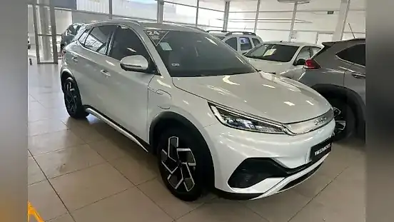 Foto de um byd yuan plus