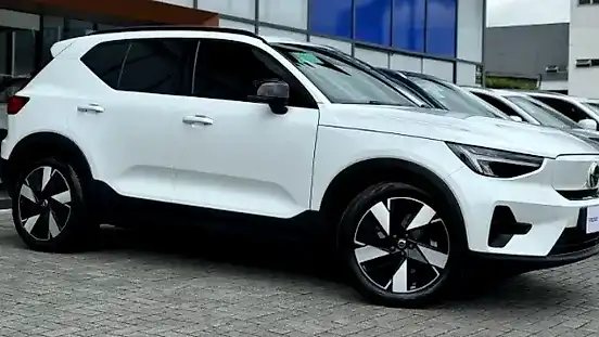 Foto de um volvo ex40
