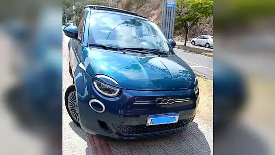 Foto de um fiat 500e