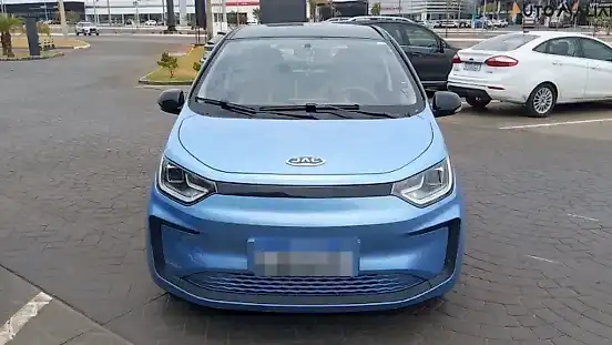 Foto de um jac e-js1
