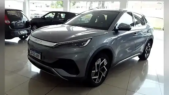 Foto de um byd yuan plus