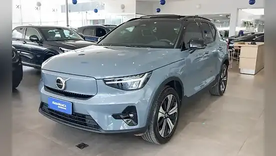Foto de um volvo xc40 recharge