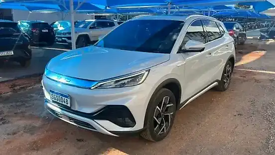 Foto de um byd yuan plus