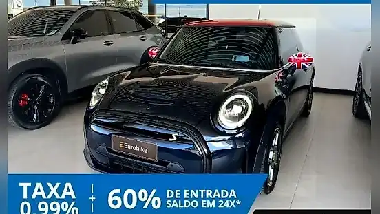 Foto de um mini cooper se