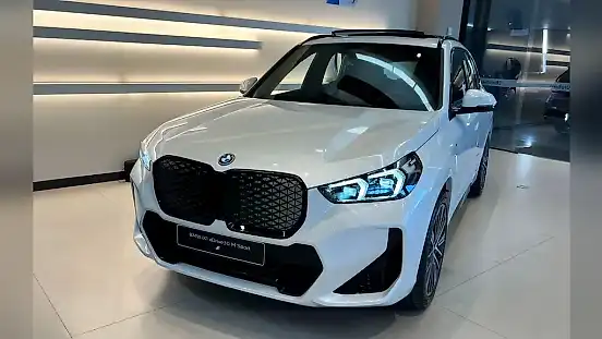 Foto de um bmw ix1