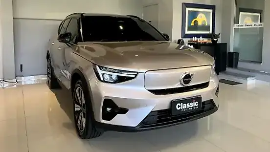 Foto de um volvo xc40 recharge