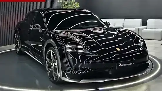 Foto de um porsche taycan