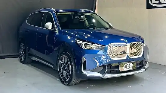 Foto de um bmw ix1