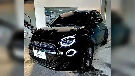 Foto de um fiat 500e