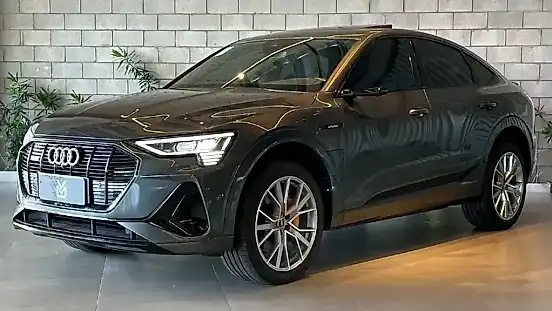 Foto de um audi e-tron s sportback