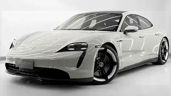 Foto de um porsche taycan