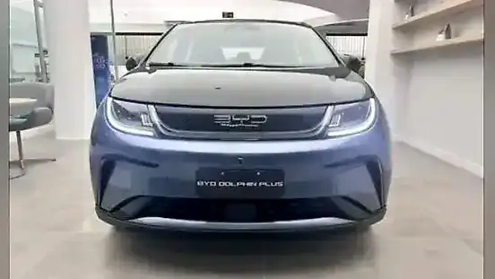 Foto de um byd dolphin plus