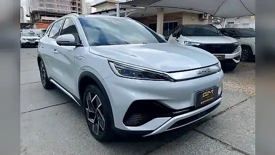Foto de um byd yuan plus