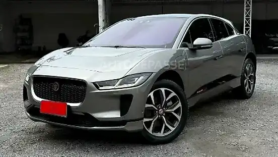 Foto de um jaguar i-pace
