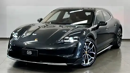 Foto de um porsche taycan