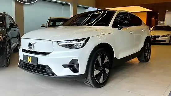 Foto de um volvo c40 recharge