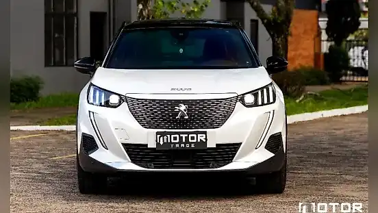 Foto de um peugeot e-2008