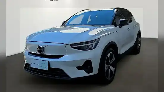 Foto de um volvo xc40 recharge