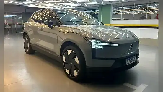 Foto de um volvo ex30