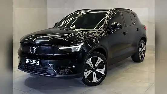 Foto de um volvo xc40 recharge