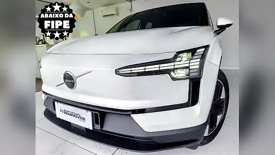 Foto de um volvo ex30