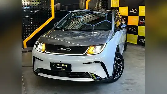 Foto de um BYD Dolphin