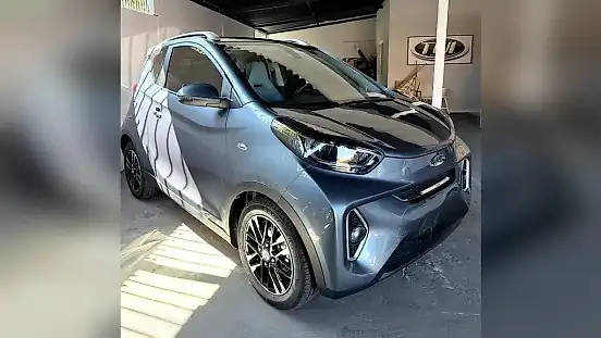 Foto de um chery eq1