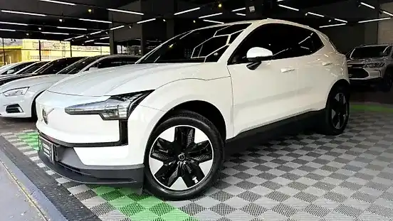 Foto de um volvo ex30