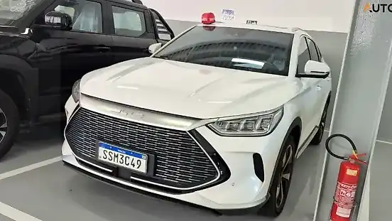 Foto de um byd song plus