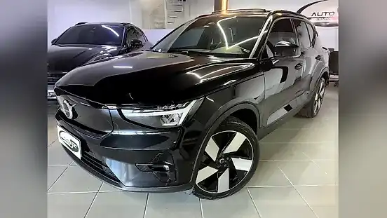 Foto de um volvo xc40 recharge