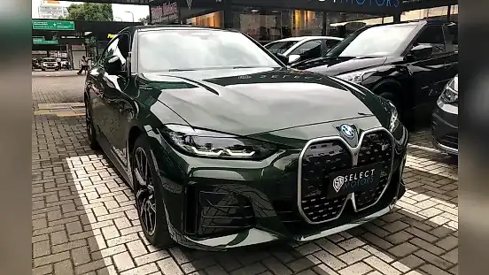Foto de um bmw i4 edrive40