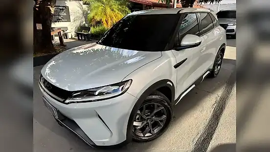 Foto de um byd yuan pro
