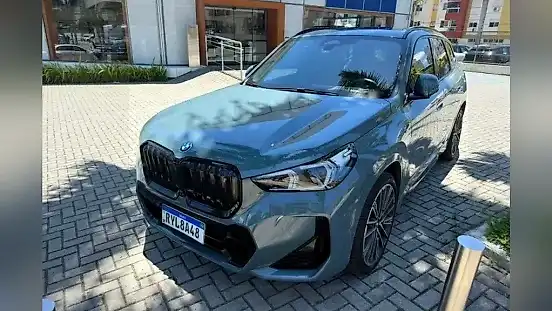 Foto de um bmw ix1
