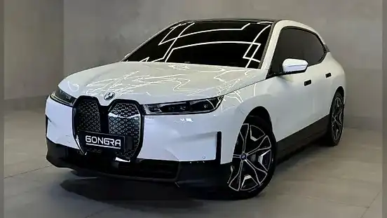 Foto de um bmw ix