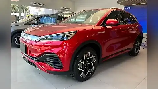 Foto de um byd yuan plus